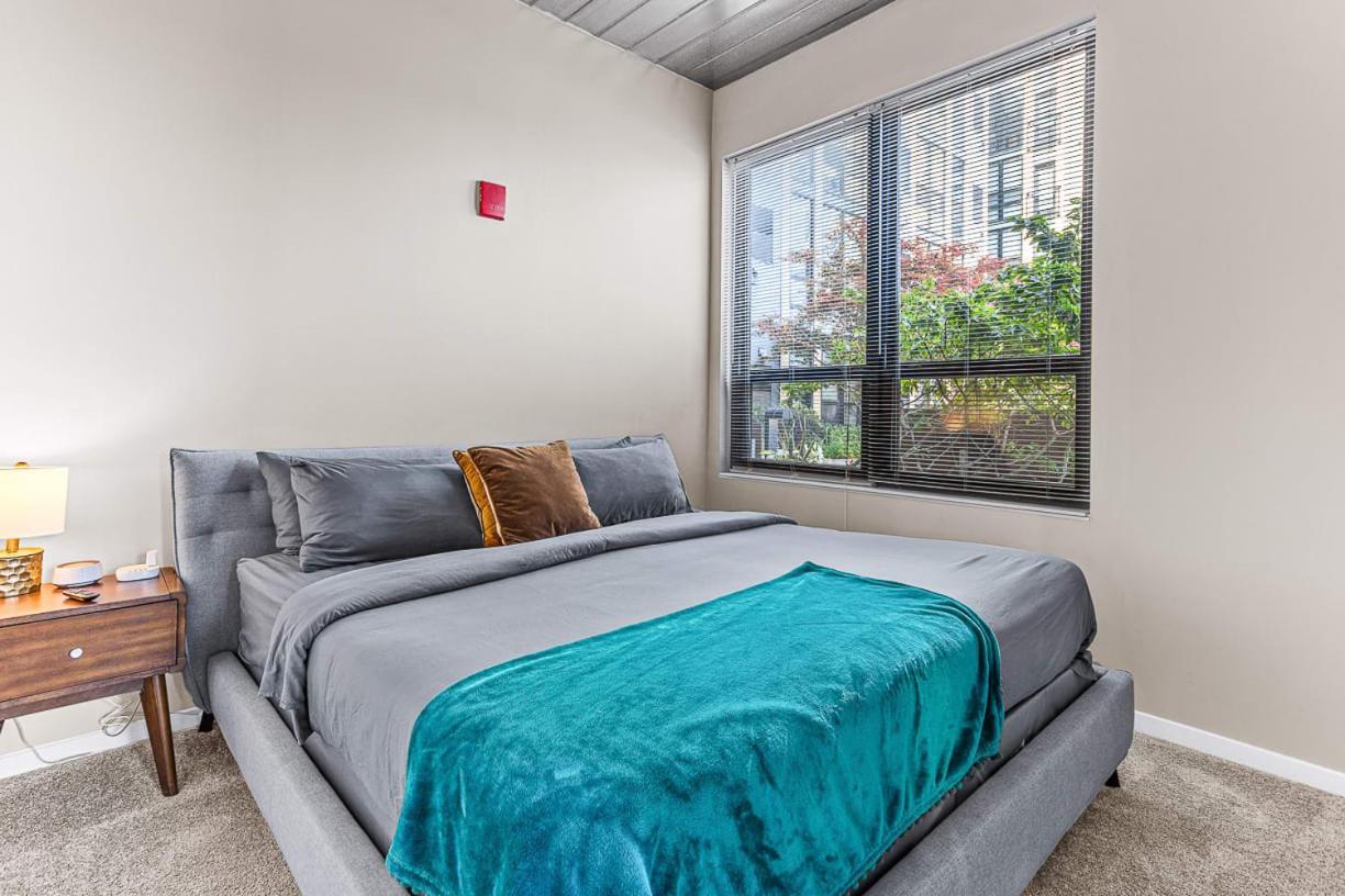 2 King Bed Spacious Apt Downtown Close To It All Ann Arbor Exterior photo